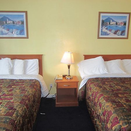 Knights Inn Santa Cruz Eksteriør billede