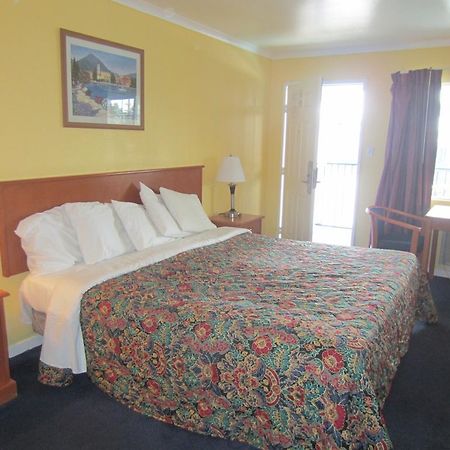Knights Inn Santa Cruz Eksteriør billede